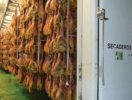 Fabrikhallen zum Verkauf in Badajoz mit Alarm