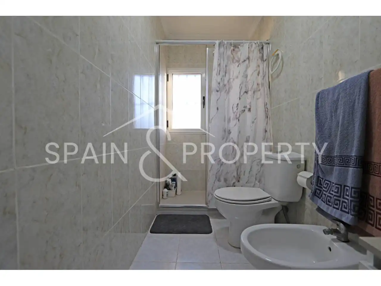 Bany de Casa o xalet en venda en Turís amb Aire condicionat, Jardí privat i Terrassa