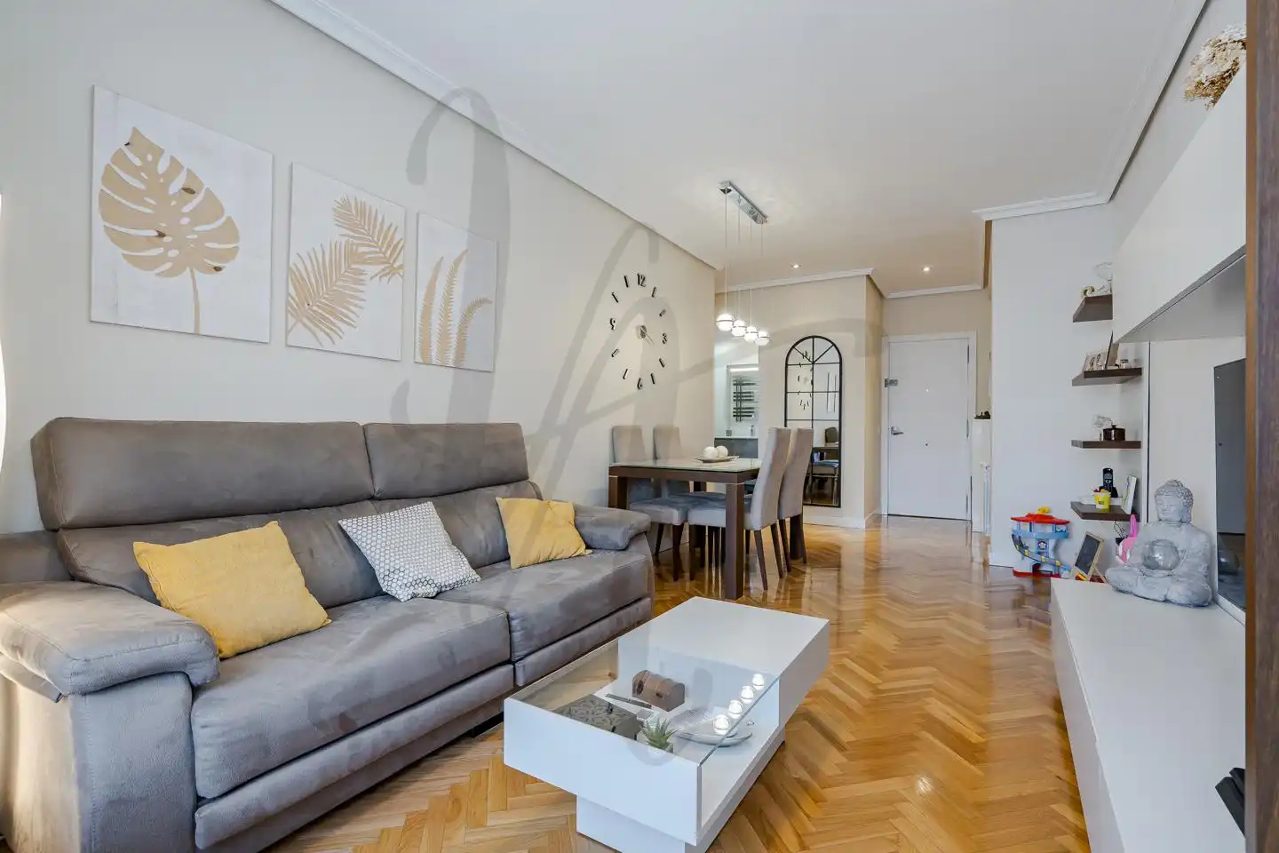 Wohnzimmer von Wohnung zum Verkauf in Madrid mit Klimaanlage, Heizung und Parkett
