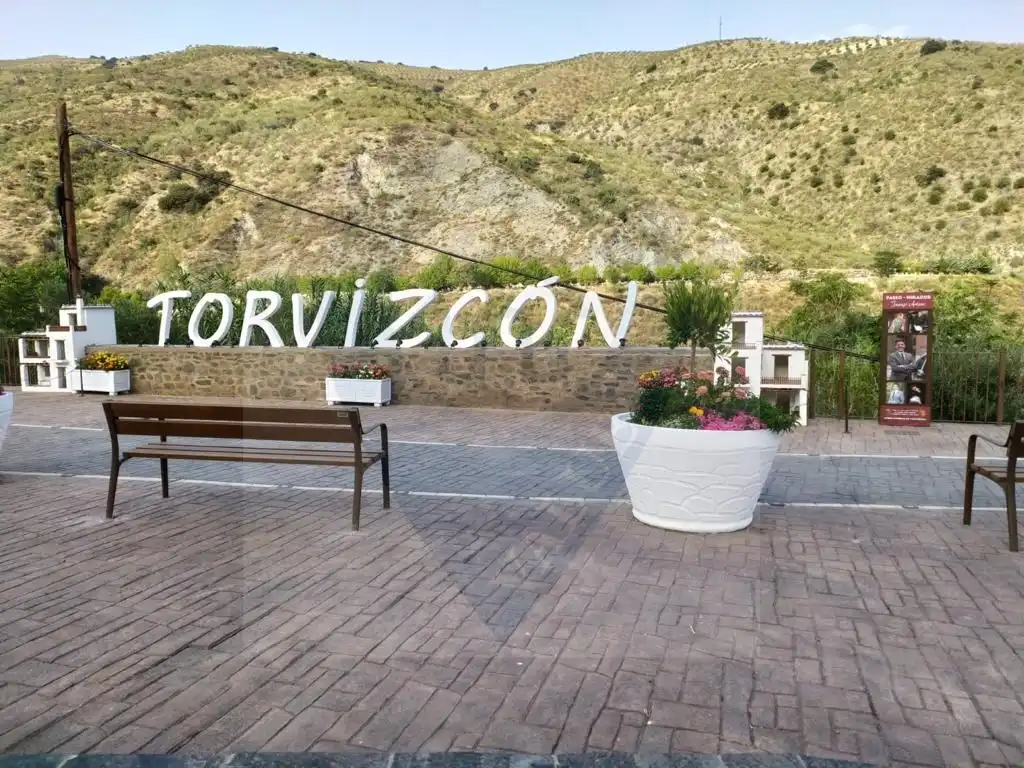 Country homes for sale in Torvizcón
