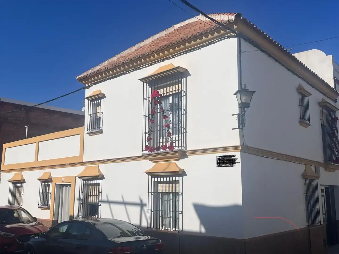 Vista exterior de Casa adosada en venda en Carmona