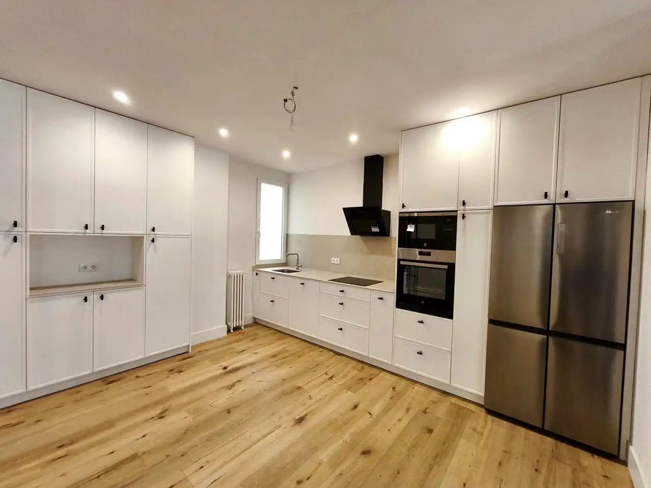 Kitchen of Flat for rent in Barrio de Salamanca