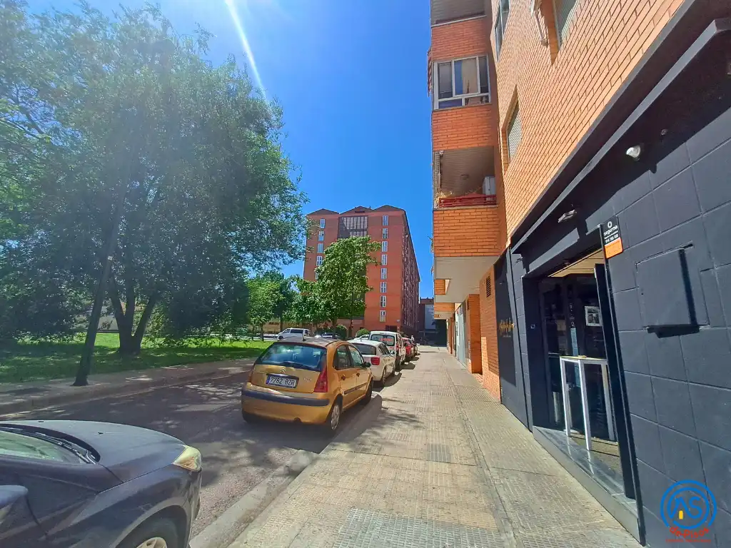 Piso de alquiler en Calle Pantano de Búbal, 10, Salvador Allende