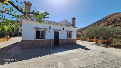 Exterior view of Country house for sale in Álora  with Air Conditioner, Heating and Private garden