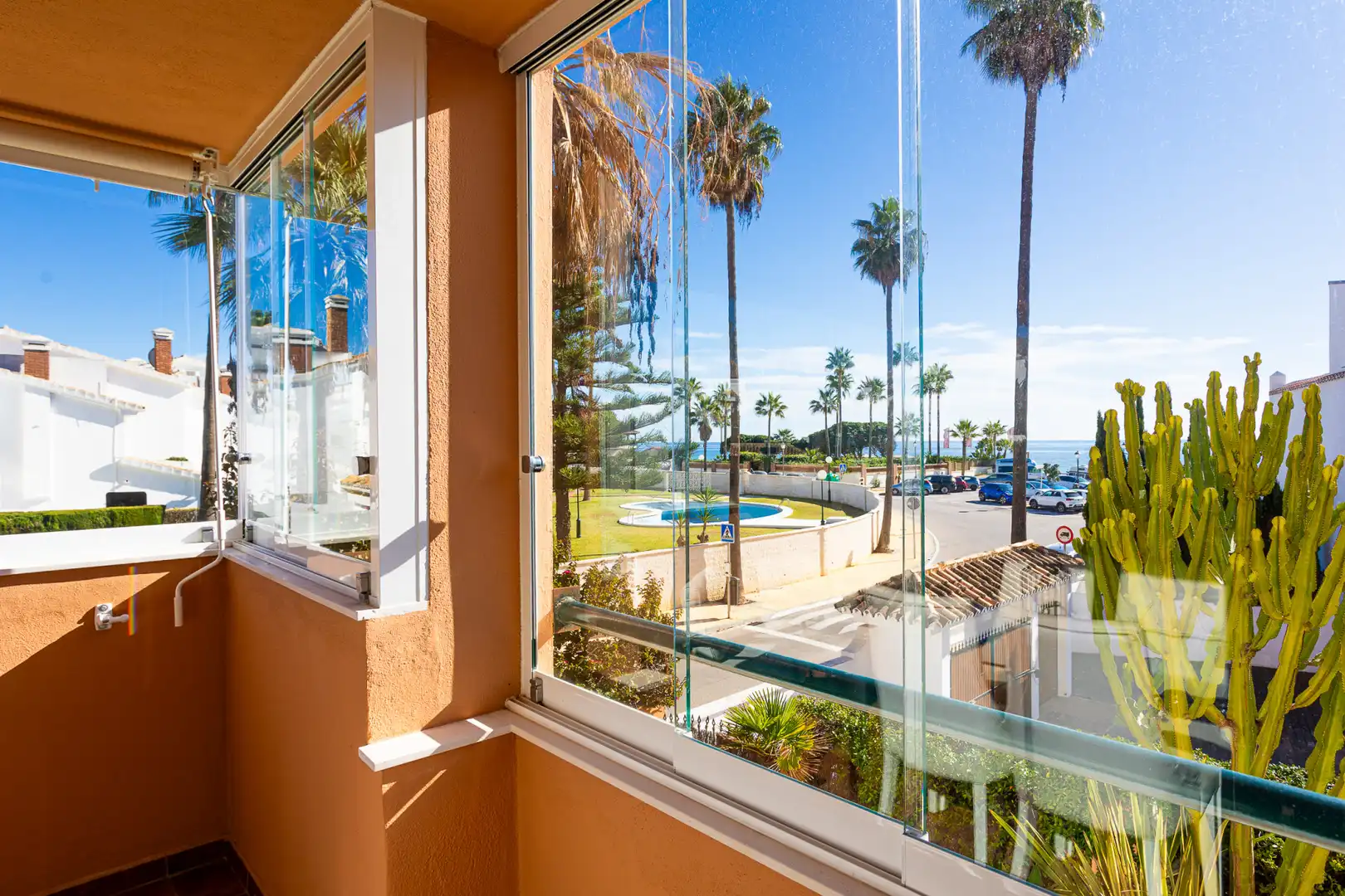 Dormitori de Apartament en venda en Marbella amb Aire condicionat, Terrassa i Traster