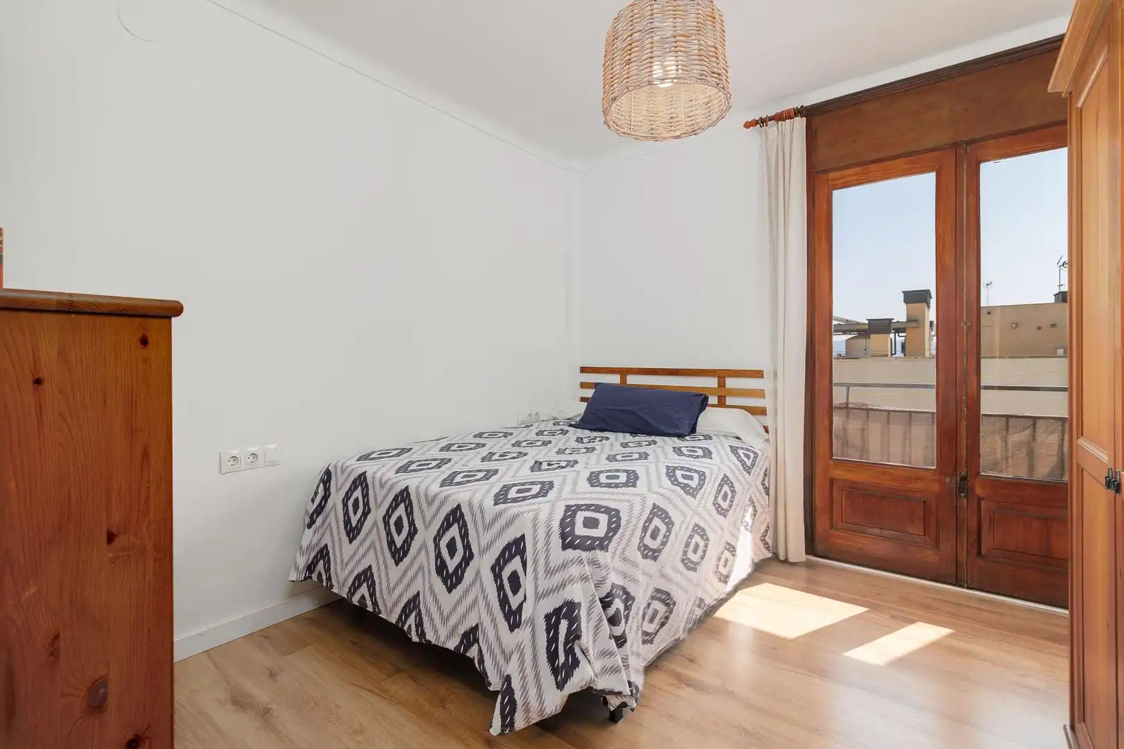 Schlafzimmer von Wohnung zum Verkauf in Figueres mit Heizung, Parkett und Terrasse