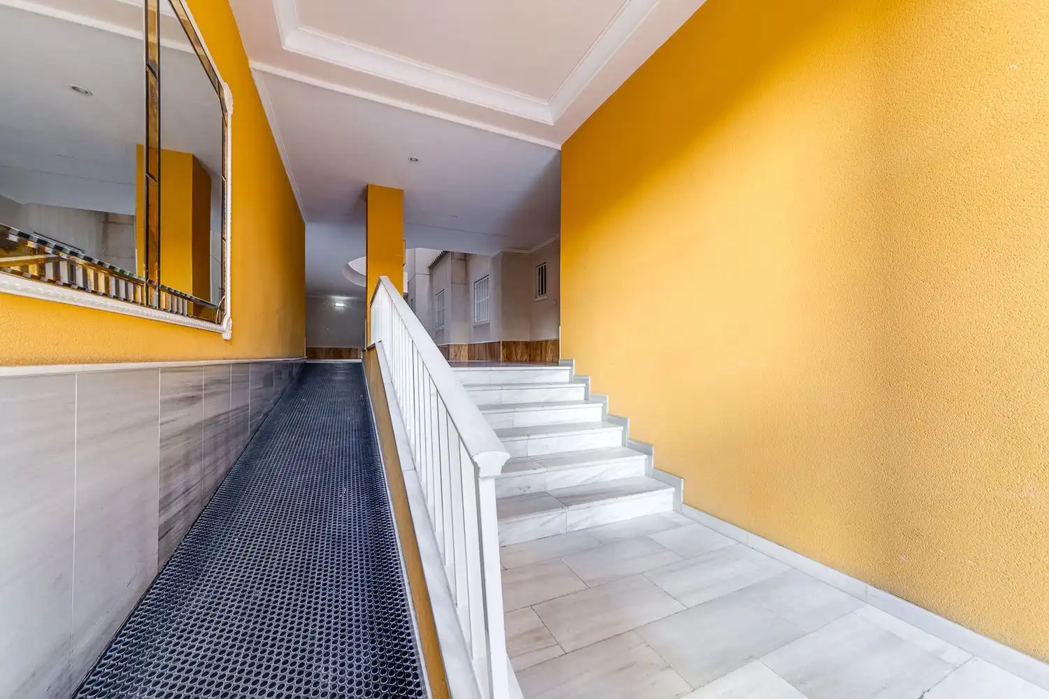 Piso en venta en Torrevieja con Terraza y Amueblado