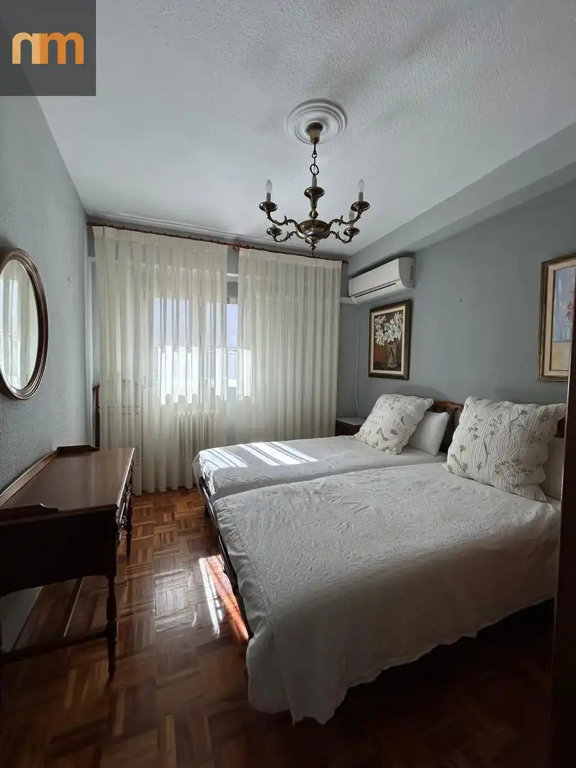 Flat for sale in Calle ALONDRA, Vista Alegre