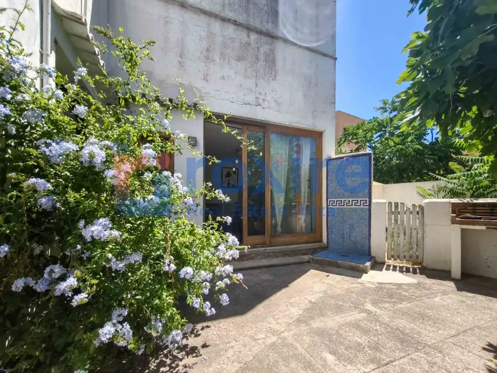 Vista exterior de Casa o xalet en venda en Sant Josep de sa Talaia amb Aire condicionat, Jardí privat i Terrassa