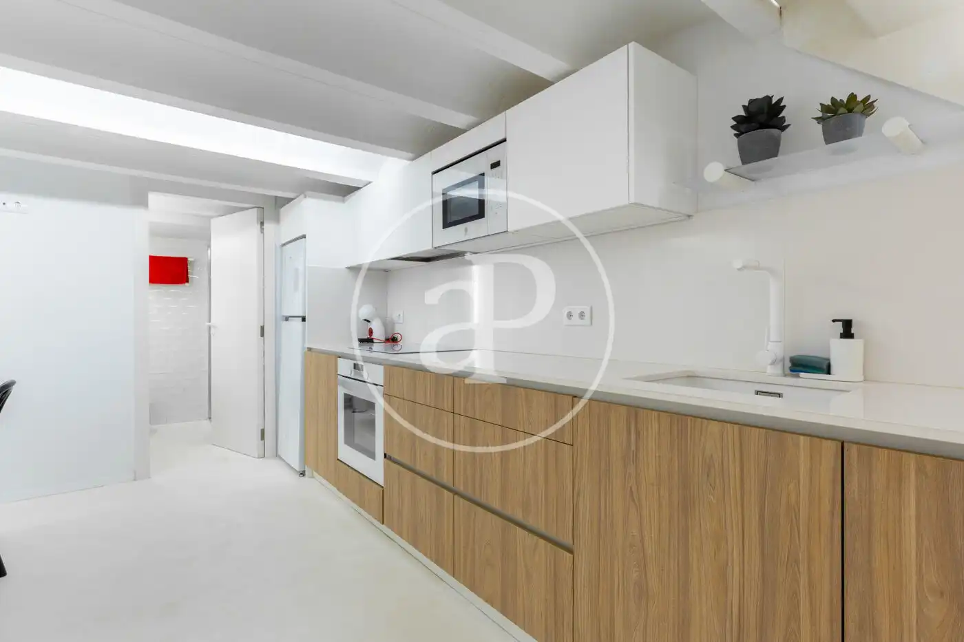 Cuina de Loft de lloguer en Valencia amb Aire condicionat, Calefacció i Moblat