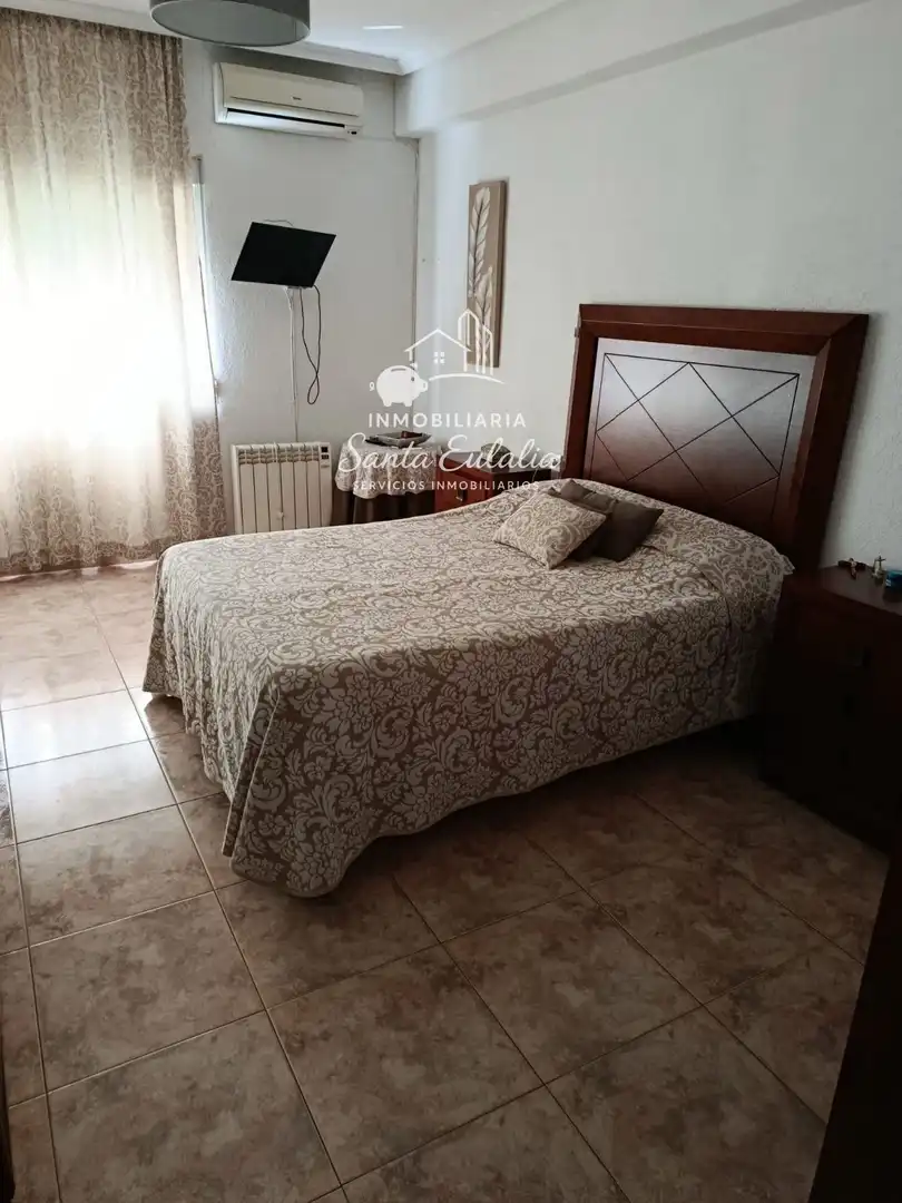 Dormitori de Pis en venda en Mérida amb Aire condicionat, Terrassa i Traster