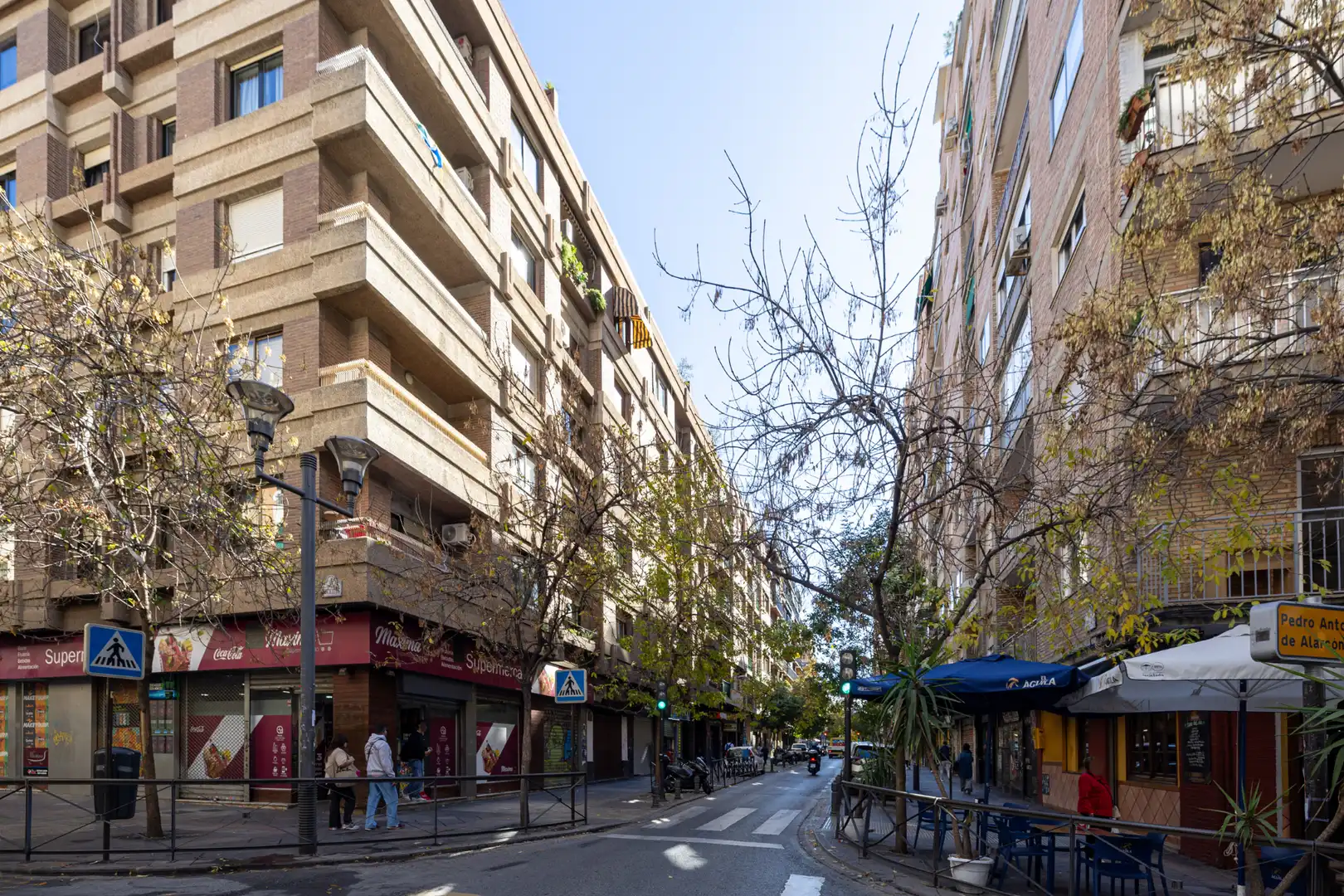 Außenansicht von Wohnung zur Miete in Granada mit Heizung, Möbliert und Ofen