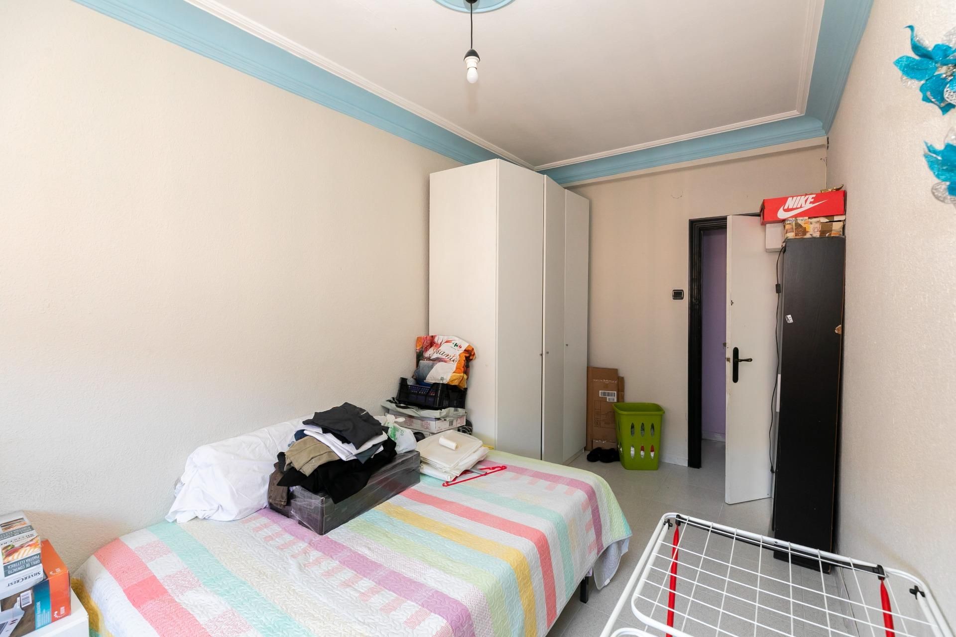 Bedroom of Flat for sale in  Huesca Capital  with Air Conditioner, Heating and Storage room