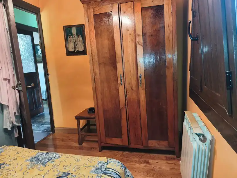 Habitación de Casa o chalet en venta en Belmonte de Miranda con Amueblado