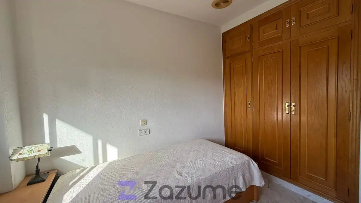 Schlafzimmer von Wohnung zur Miete in Murcia mit Abstellraum, Möbliert und Waschmaschine