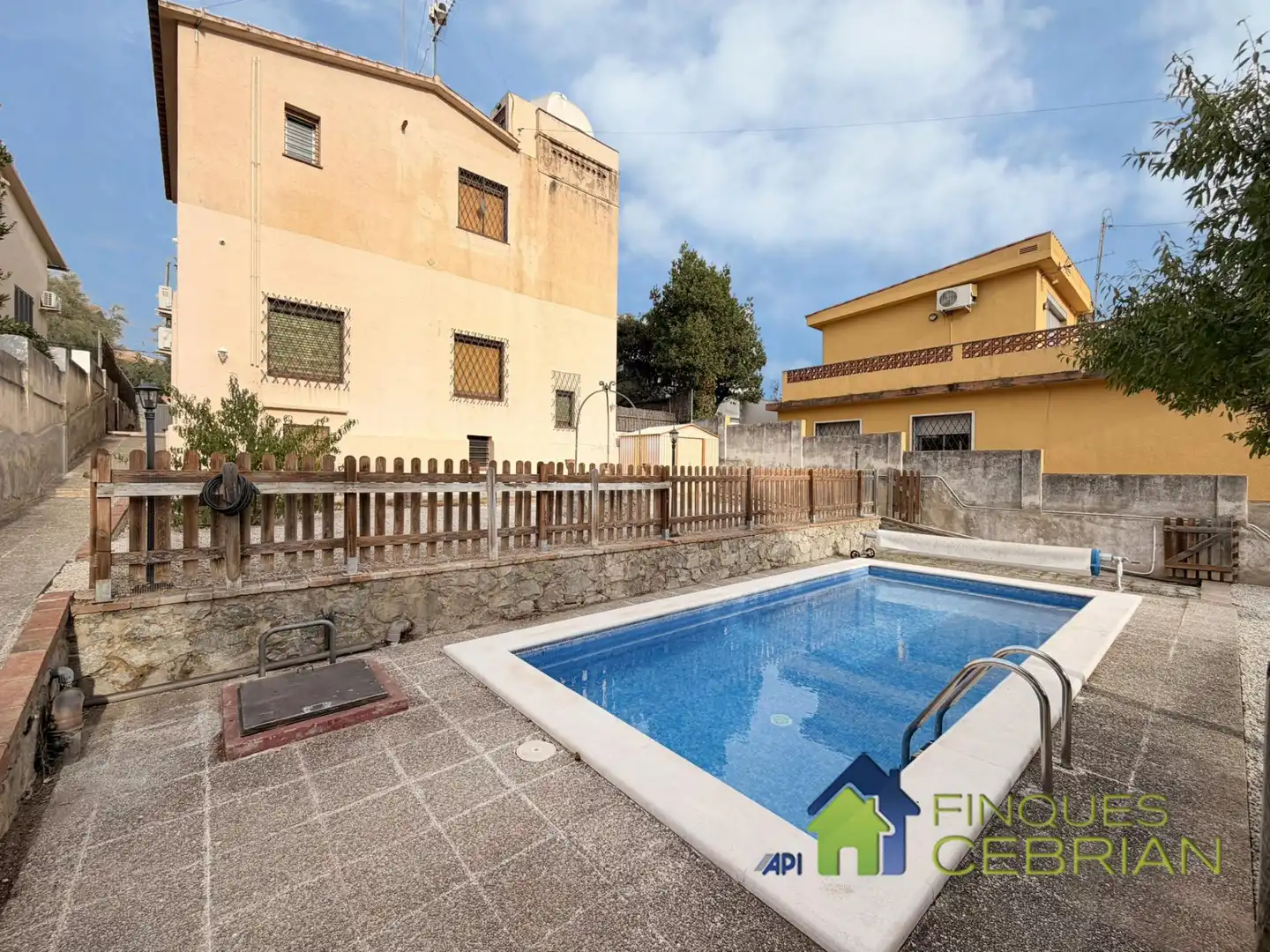 Exterior view of Houses for rent in Alella, Barcelona