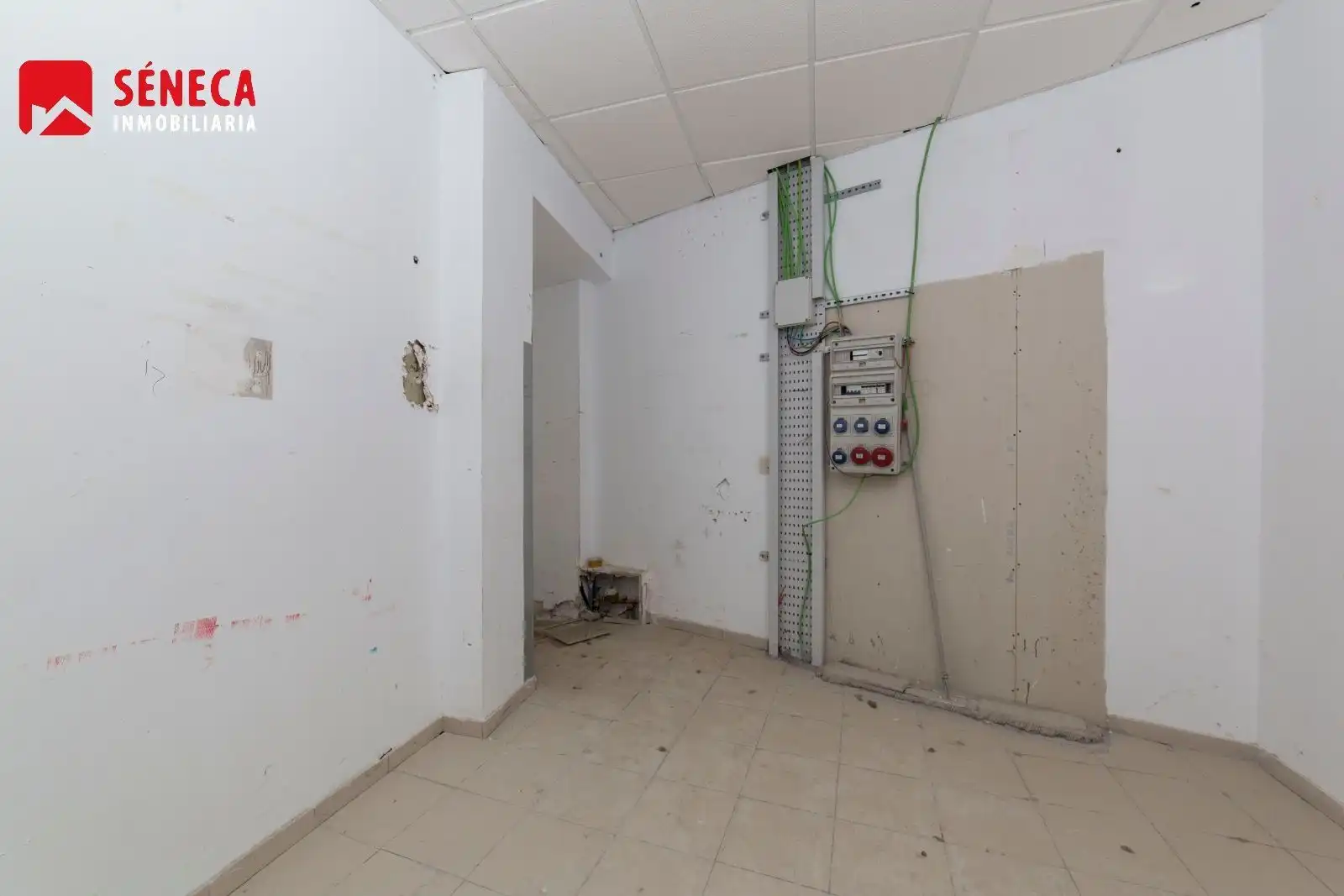 Local comercial en venta en HISTORIADOR DIAZ DEL MORAL, imagen 9