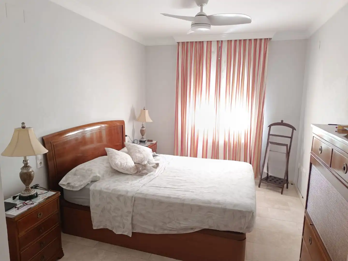 Bedroom of Flat for sale in Beiro