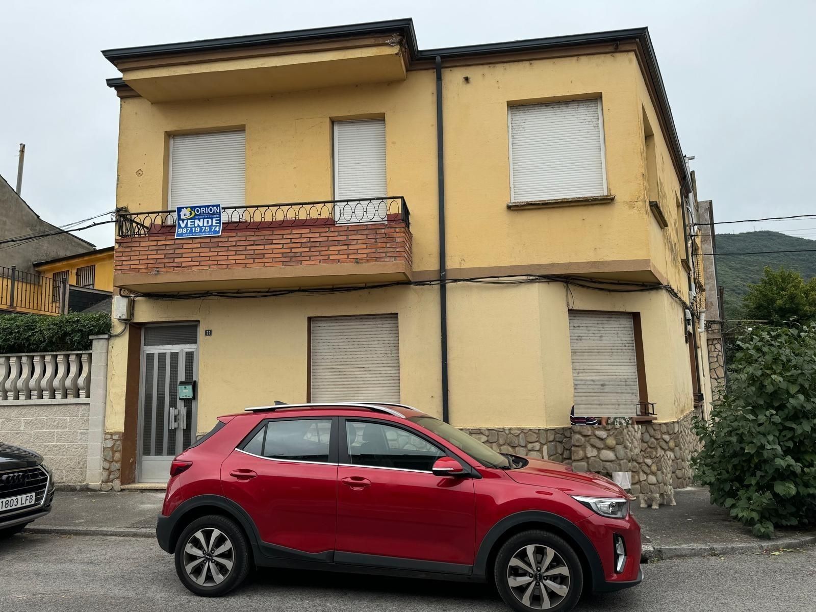 Exterior view of House or chalet for sale in Ponferrada  with Heating, Private garden and Terrace