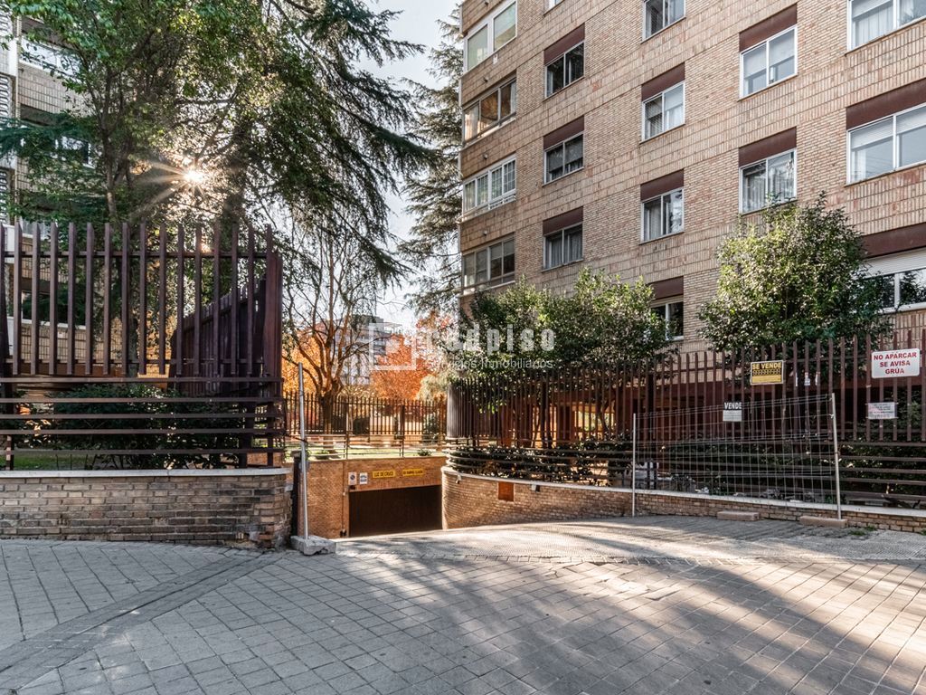 Exterior view of Garage to rent in  Madrid Capital