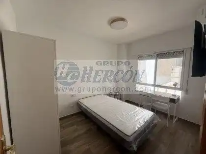 Bedroom of Flat for share in Cartagena