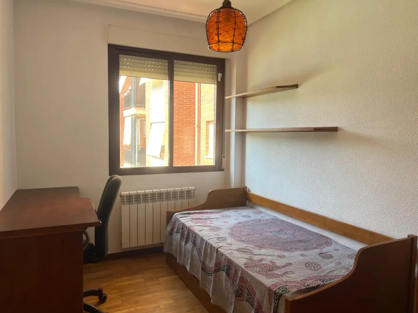 Habitación de Piso en venta en  Logroño con Calefacción, Terraza y Balcón