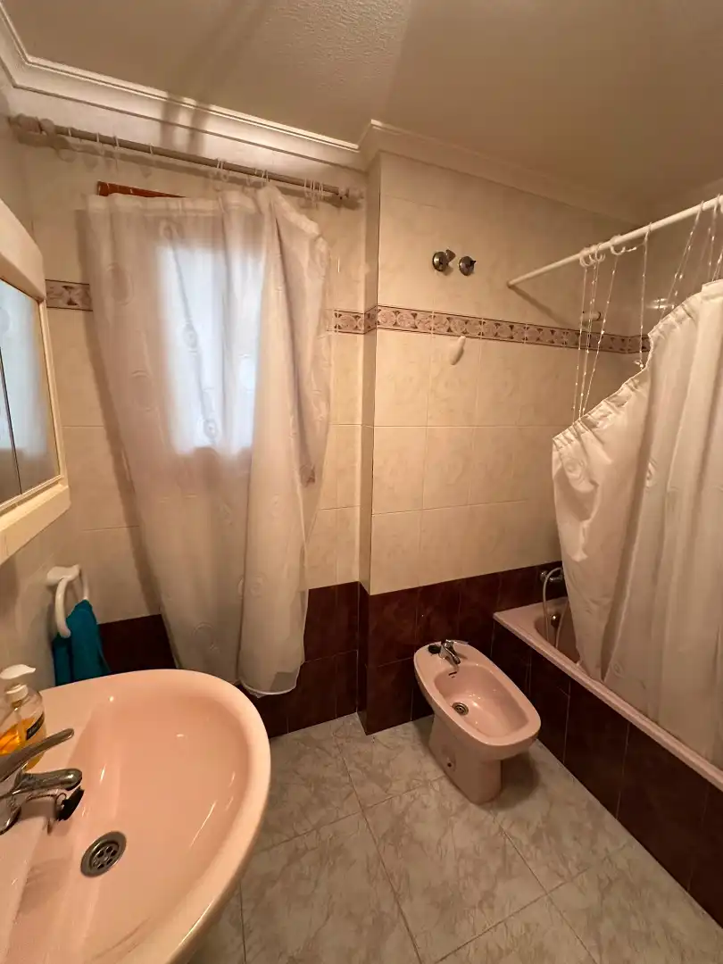 Bathroom of Flat for sale in Bigastro  with Air Conditioner, Terrace and Furnished