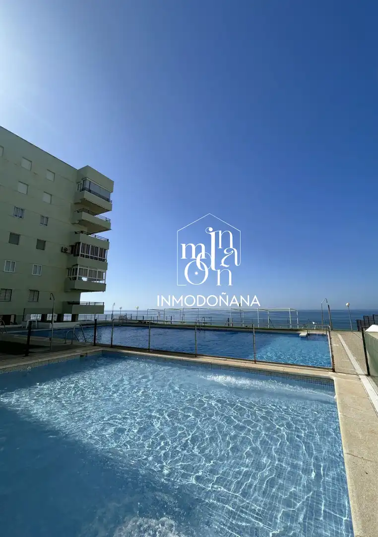 Piscina de Piso en venta en Almonte con Terraza y Piscina comunitaria