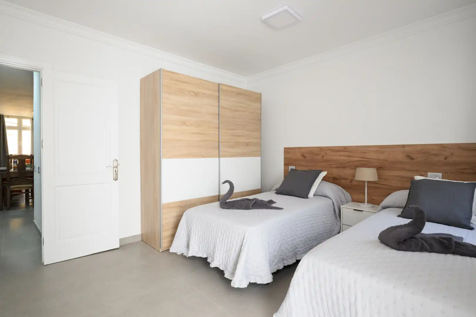 Habitación de Apartamento de alquiler en San Bartolomé de Tirajana con Aire acondicionado, Amueblado y Lavadora