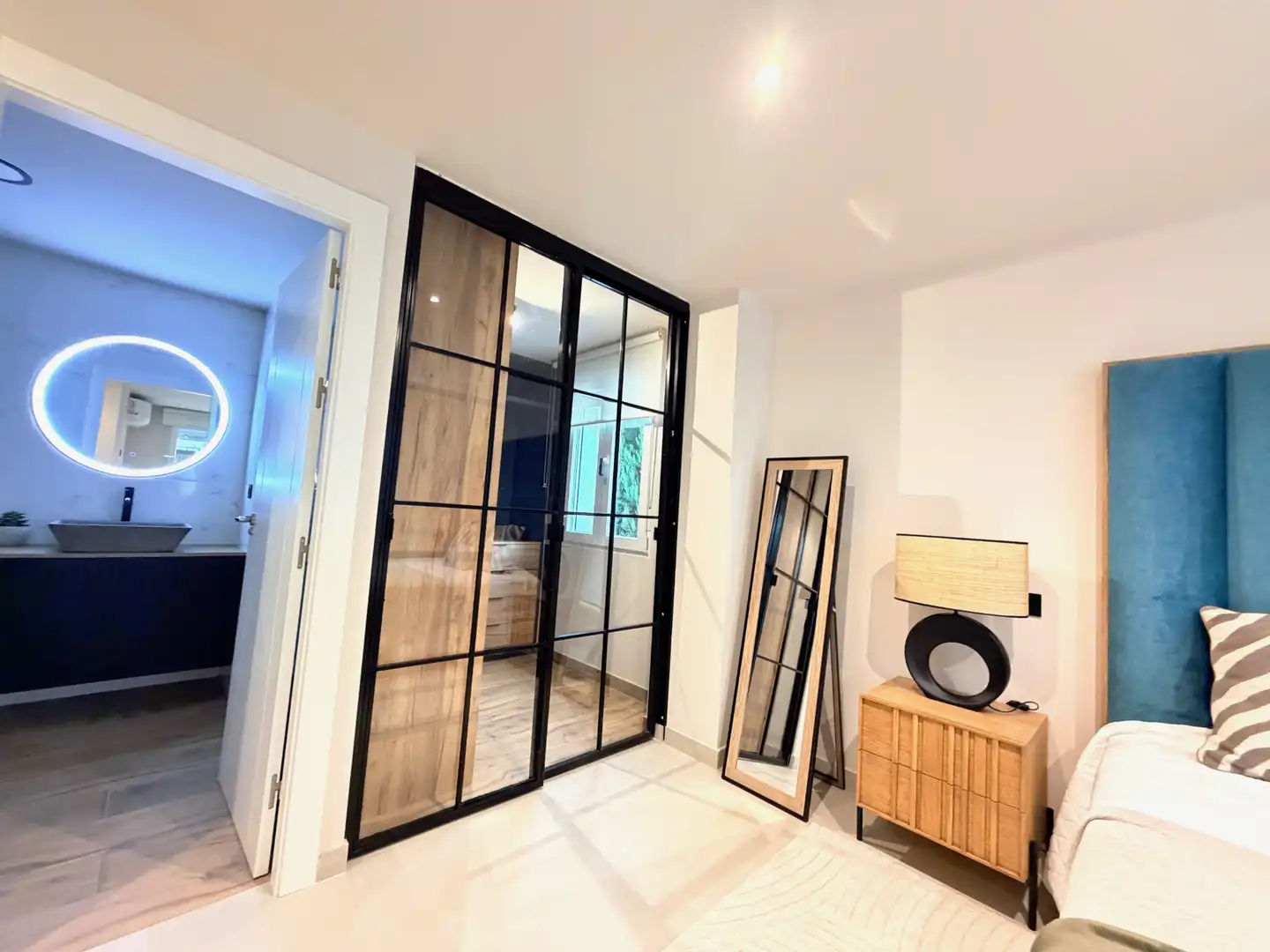 Bedroom of Flat for rent in Genil