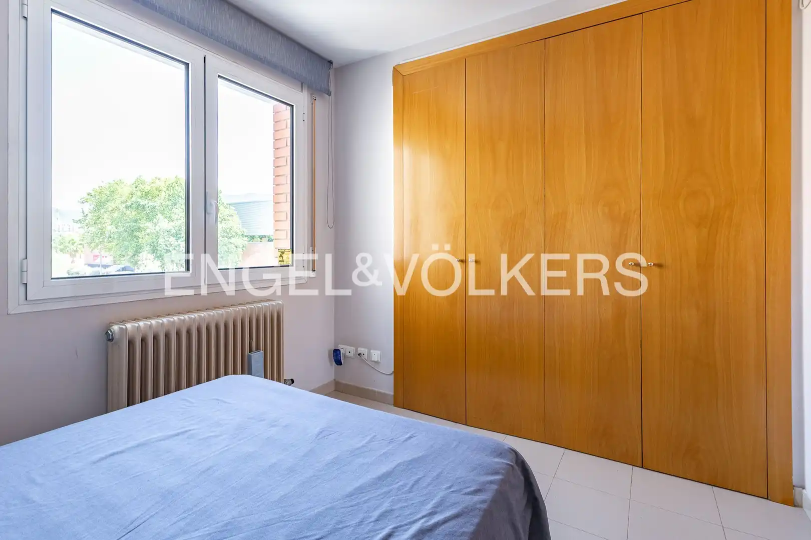 Habitación de Casa adosada en venta en Castellar del Vallès con Aire acondicionado, Calefacción y Terraza
