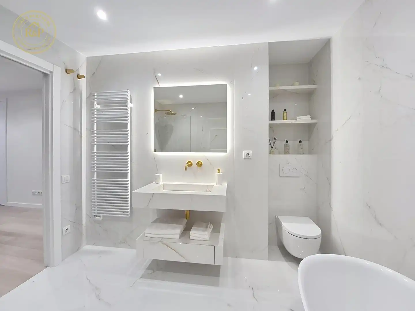Bathroom of Flat for sale in Barcelona  with Heating, Storage room and Swimming Pool
