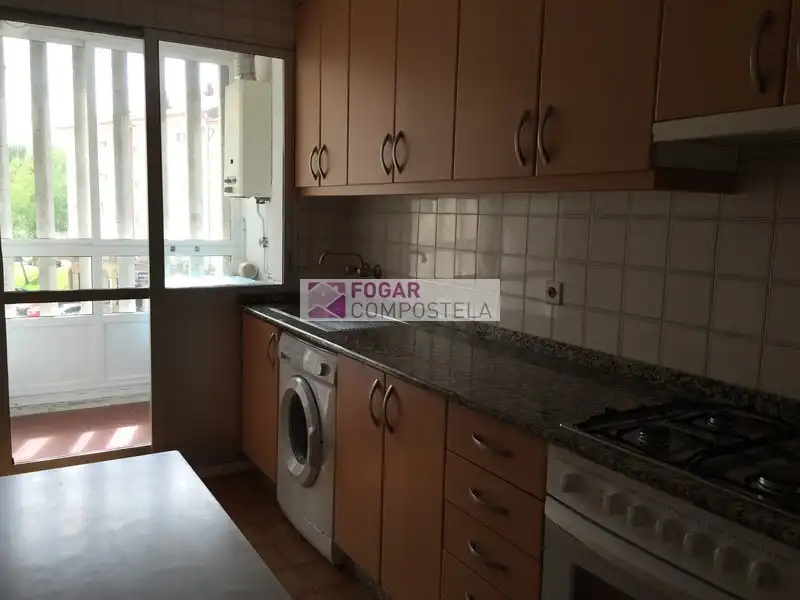 Flat with lift to rent in Praza de Álvaro Cunqueiro, imagen 4