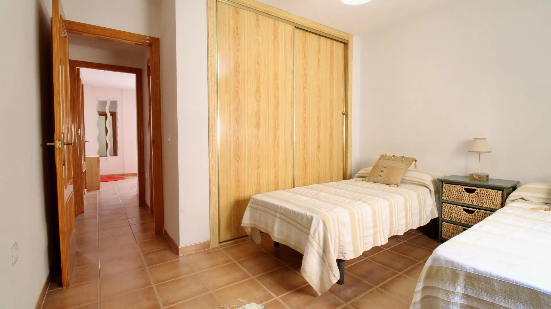 Dormitori de Pis en venda en Roquetas de Mar amb Terrassa, Moblat i Piscina comunitària