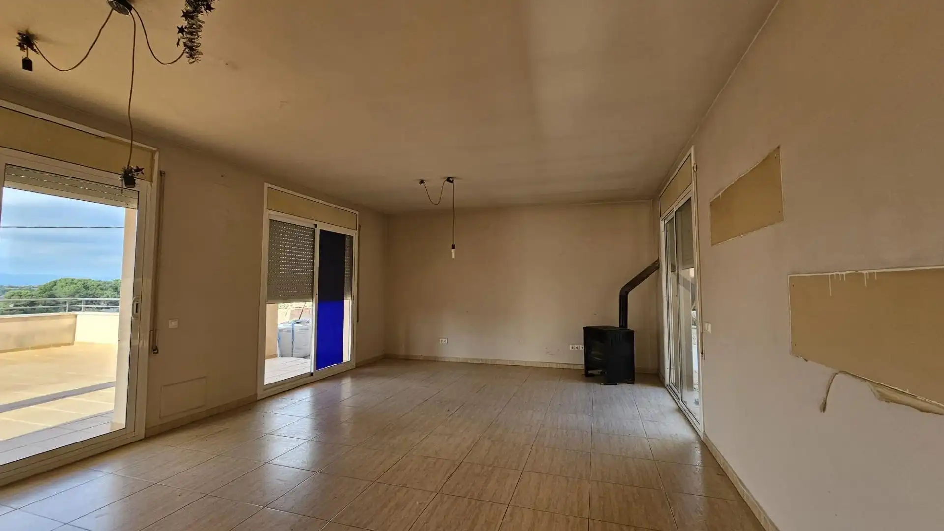 Sala de estar de Casa o chalet en venta en Calafell con Jardín privado