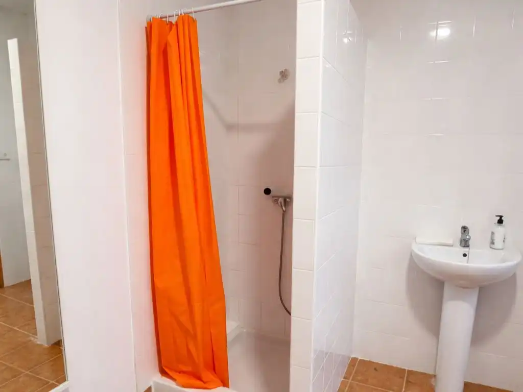 Baño de Local en venta en Catral con Aire acondicionado