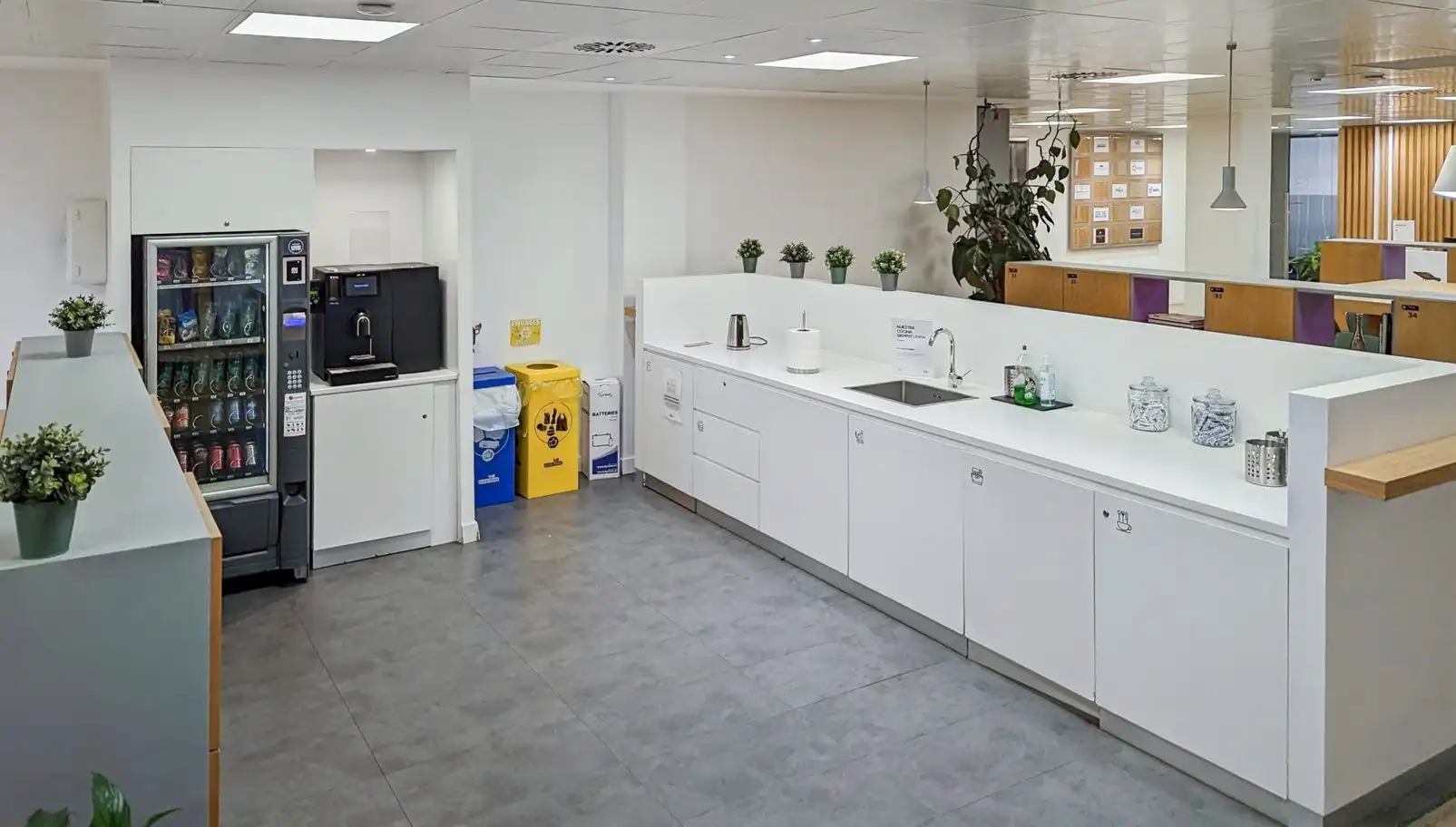 Office for rent in Madrid  with Air Conditioner, Heating and Furnished