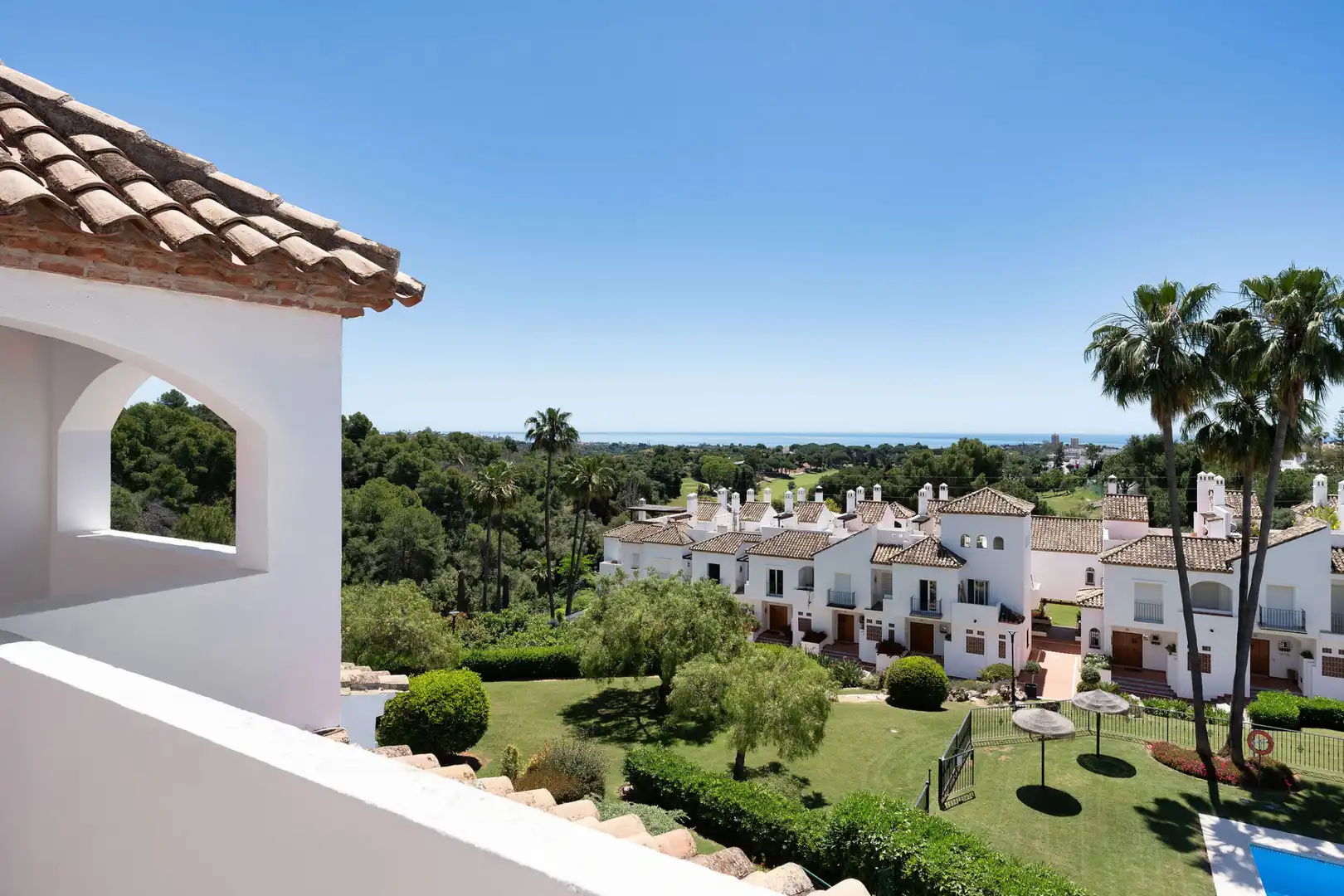 Reihenhaus mit Pool zum Verkauf in Nueva Andalucía, imagen 2