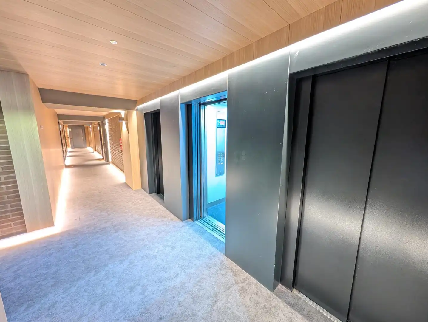 Piso en venta en Oviedo  con Calefacción, Parquet y Terraza