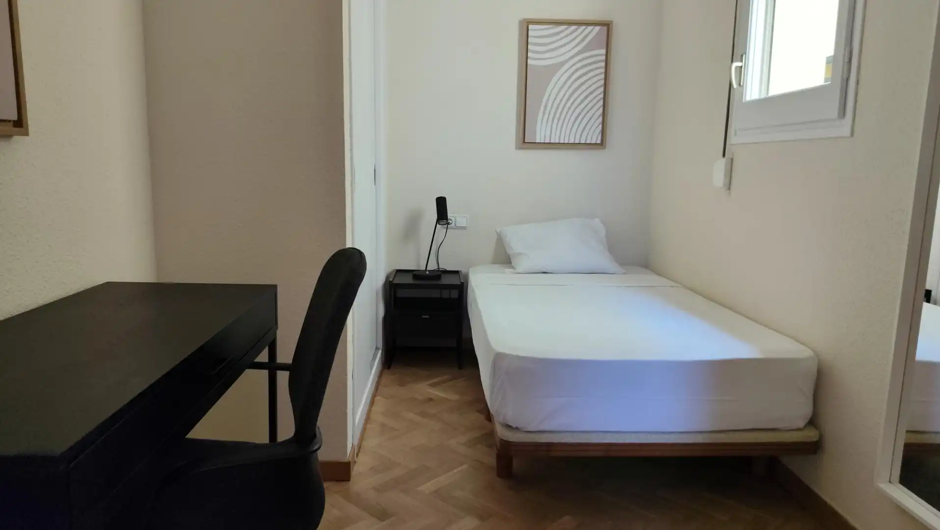 Schlafzimmer von Wohnung zur Miete in Barcelona mit Klimaanlage, Heizung und Parkett