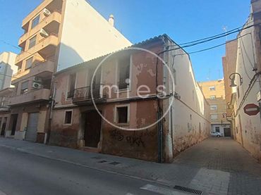 Casa aparellada amb balcó en venda a CL MAJOR 58 0