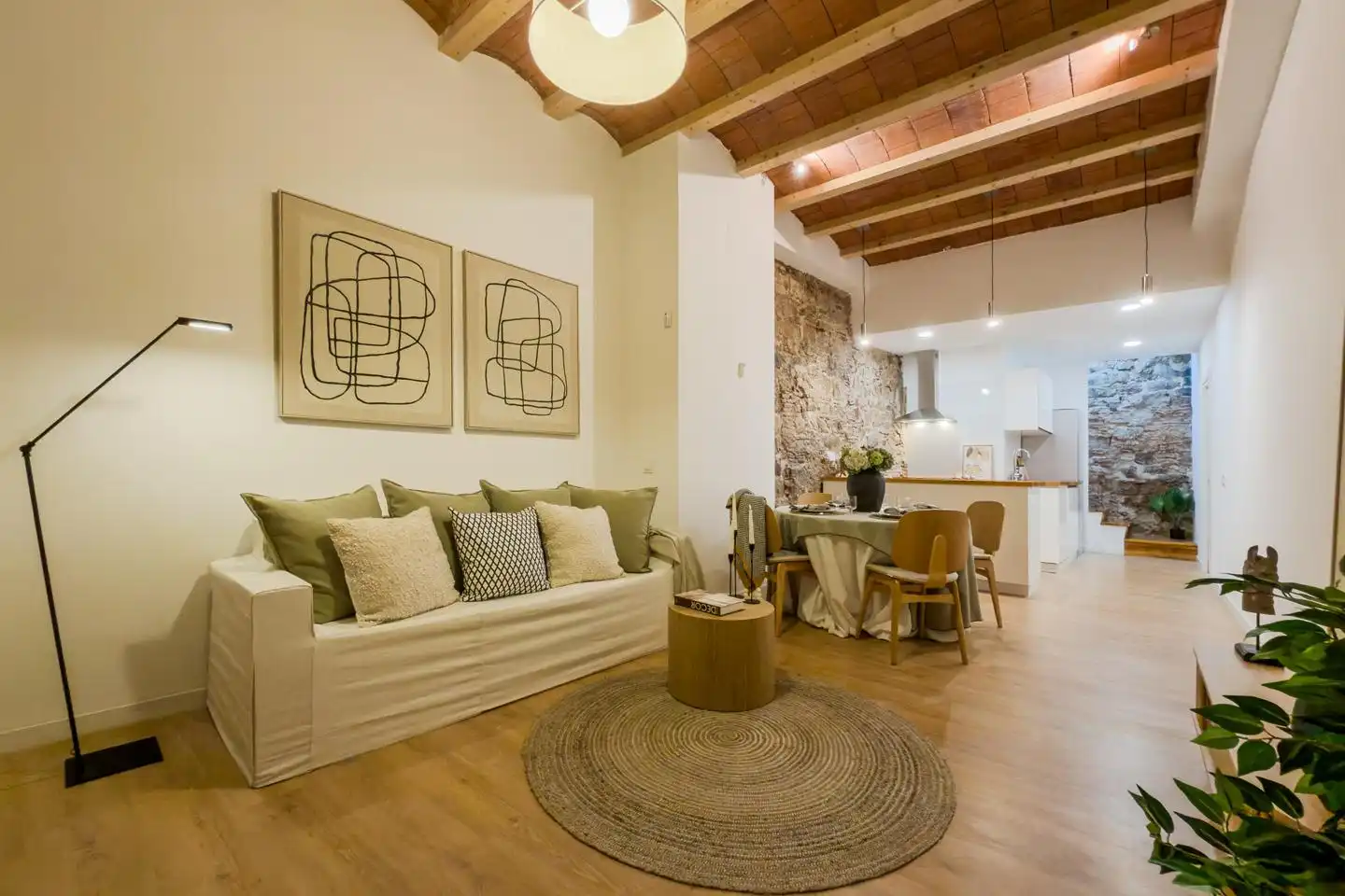 Sala de estar de Dúplex en venta en Barcelona con Aire acondicionado y Amueblado