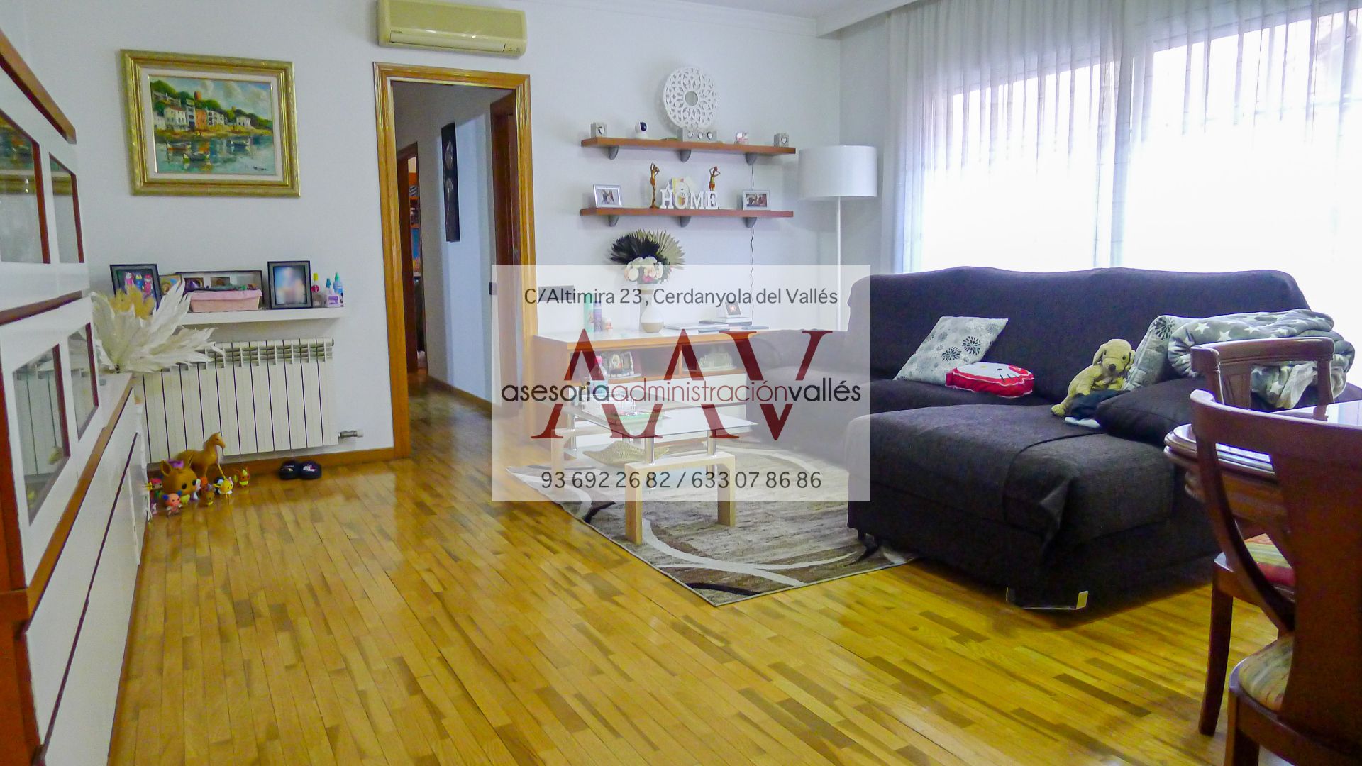 Living room of Flat for sale in Cerdanyola del Vallès  with Air Conditioner, Heating and Furnished