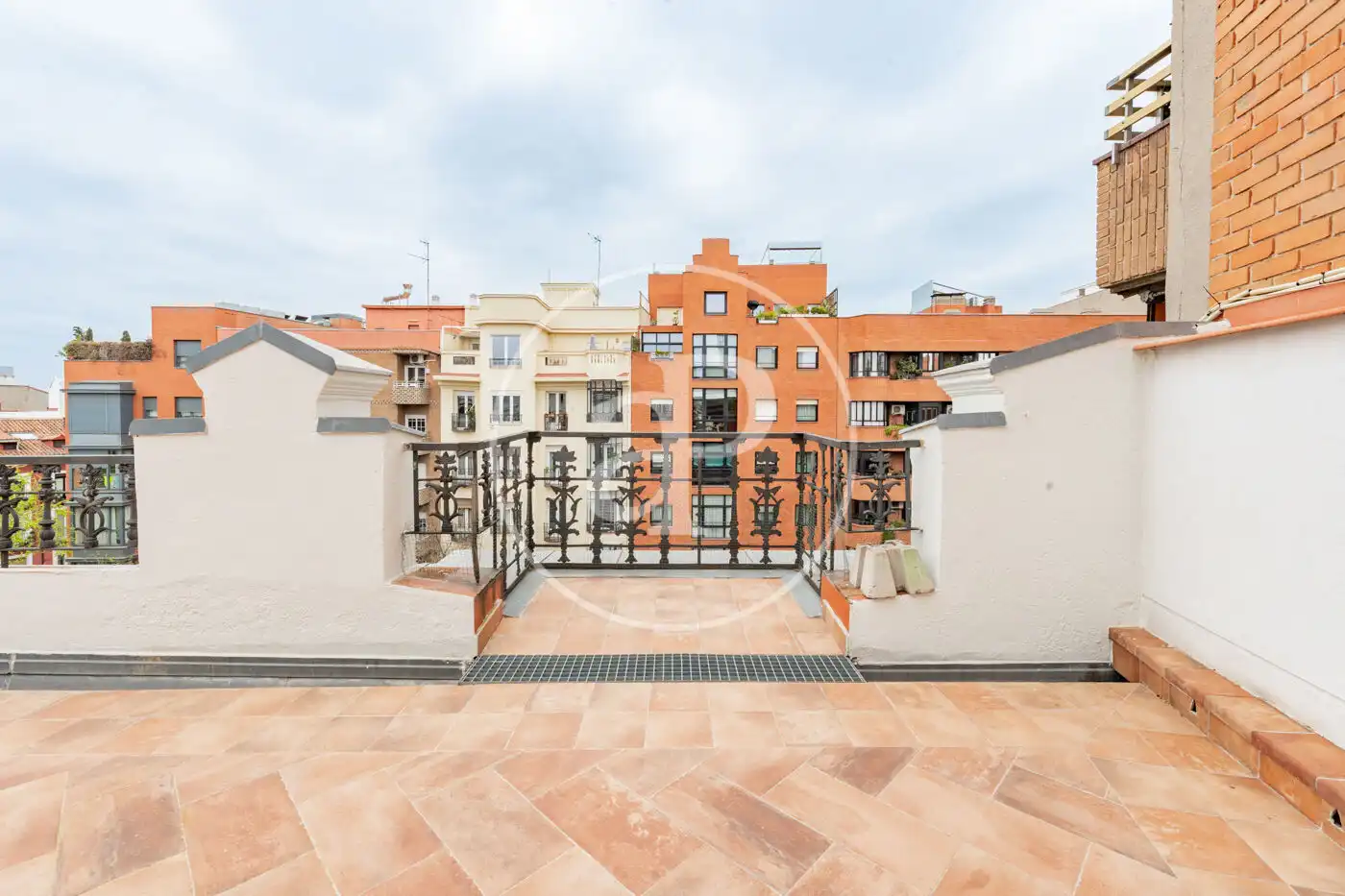 Vista exterior de Ático en venta en Madrid con Aire acondicionado, Calefacción y Terraza