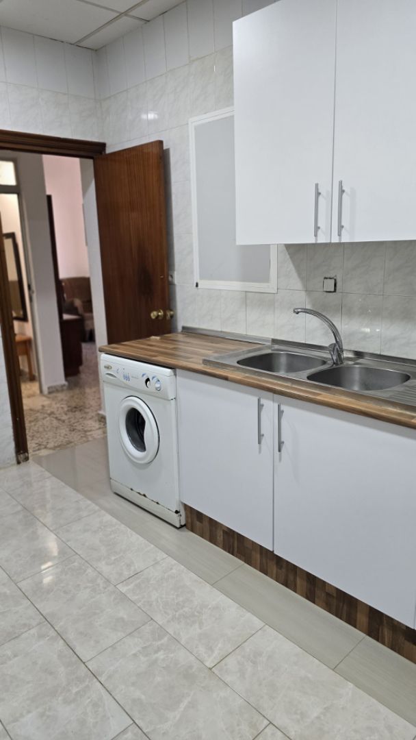 Cuina de Pis en venda en Lucena