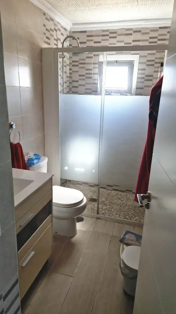 Bany de Casa o xalet en venda en El Puerto de Santa María amb Aire condicionat, Jardí privat i Terrassa