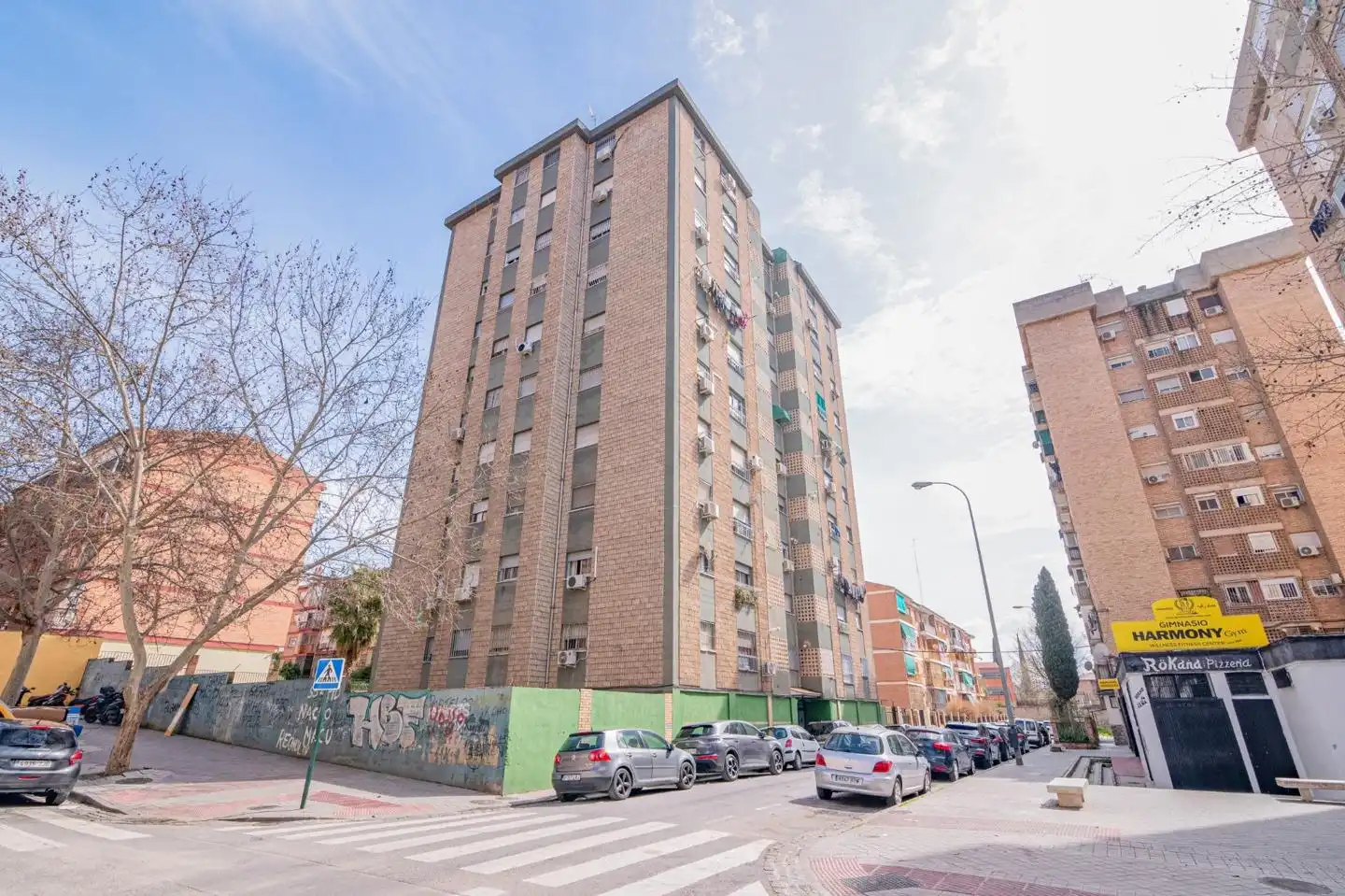 Exterior view of Flat for sale in  Granada Capital  with Air Conditioner