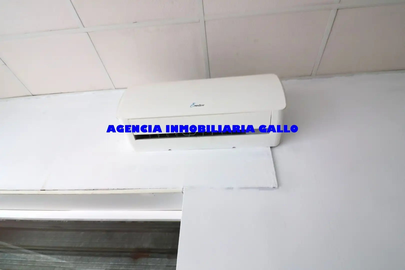 Commercial properties for sale in Sevilla  with Air Conditioner