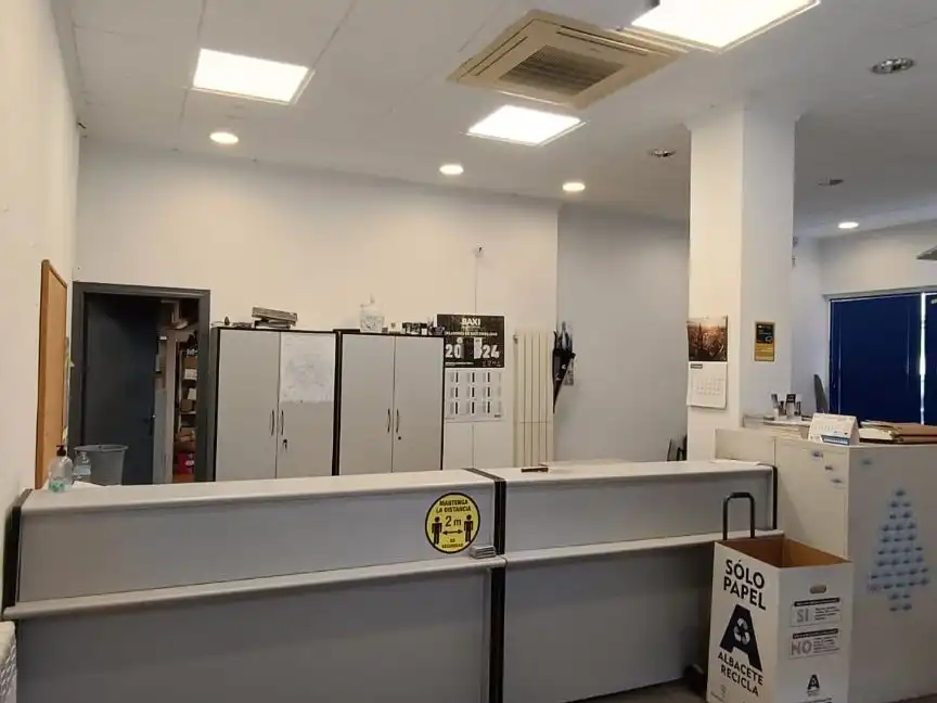 Local en venta en Albacete con Aire acondicionado, Calefacción y Amueblado