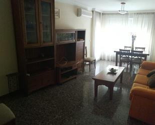 Living room of Flat to rent in  Albacete Capital  with Air Conditioner and Balcony